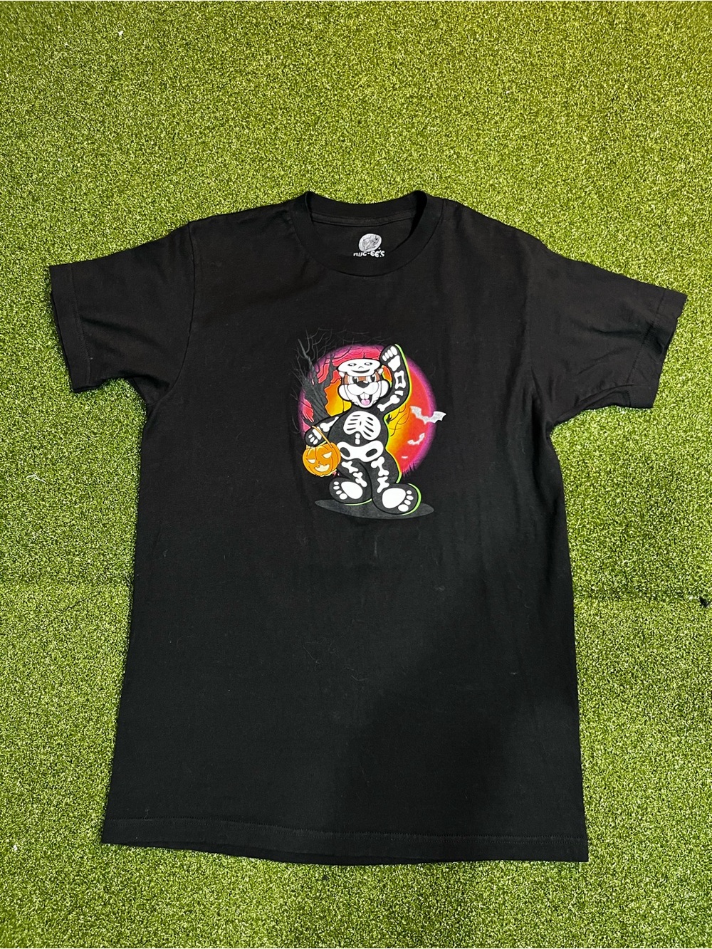 Buc-ee's Halloween T-Shirt Women’s Medium Can't Talk Right Now I'm Doing Spooky